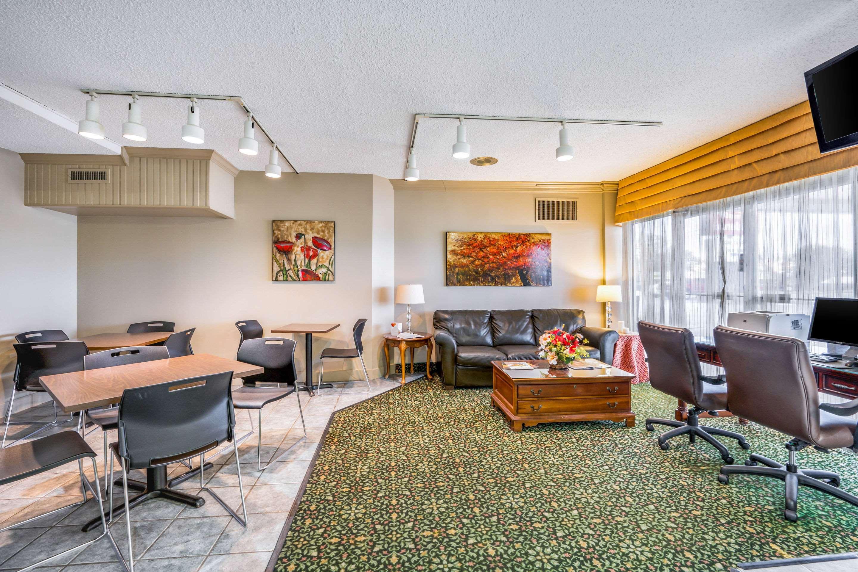 Econo Lodge Corinth Eksteriør bilde