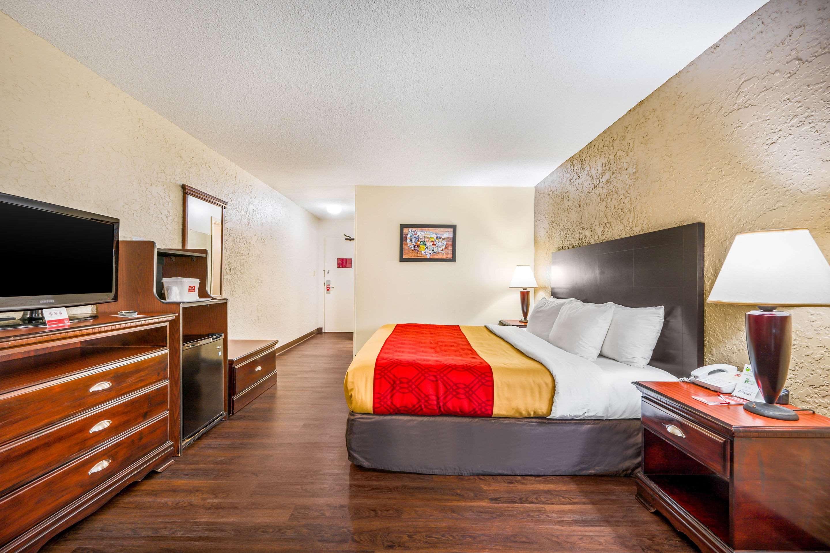 Econo Lodge Corinth Eksteriør bilde