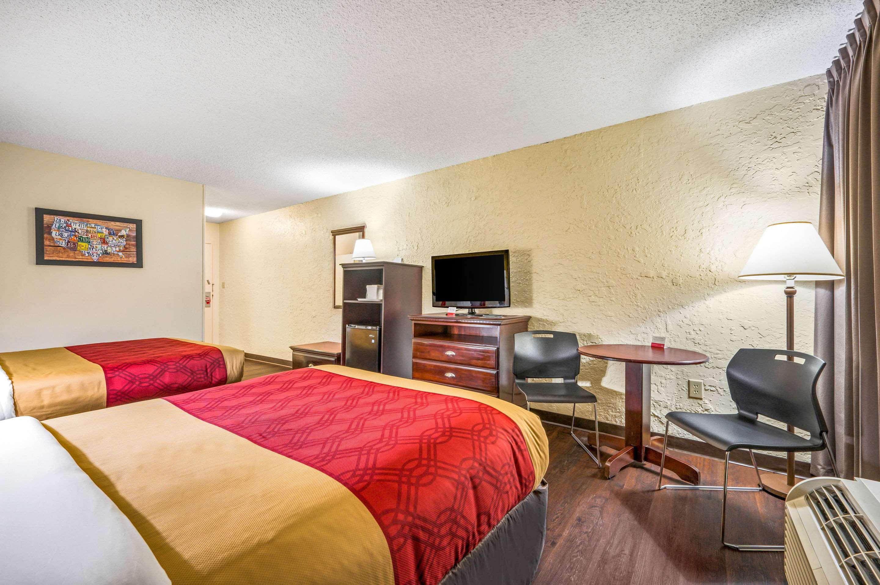 Econo Lodge Corinth Eksteriør bilde