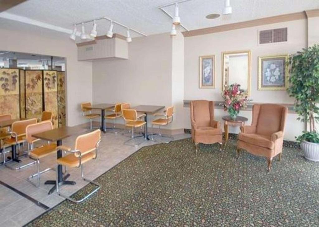 Econo Lodge Corinth Eksteriør bilde