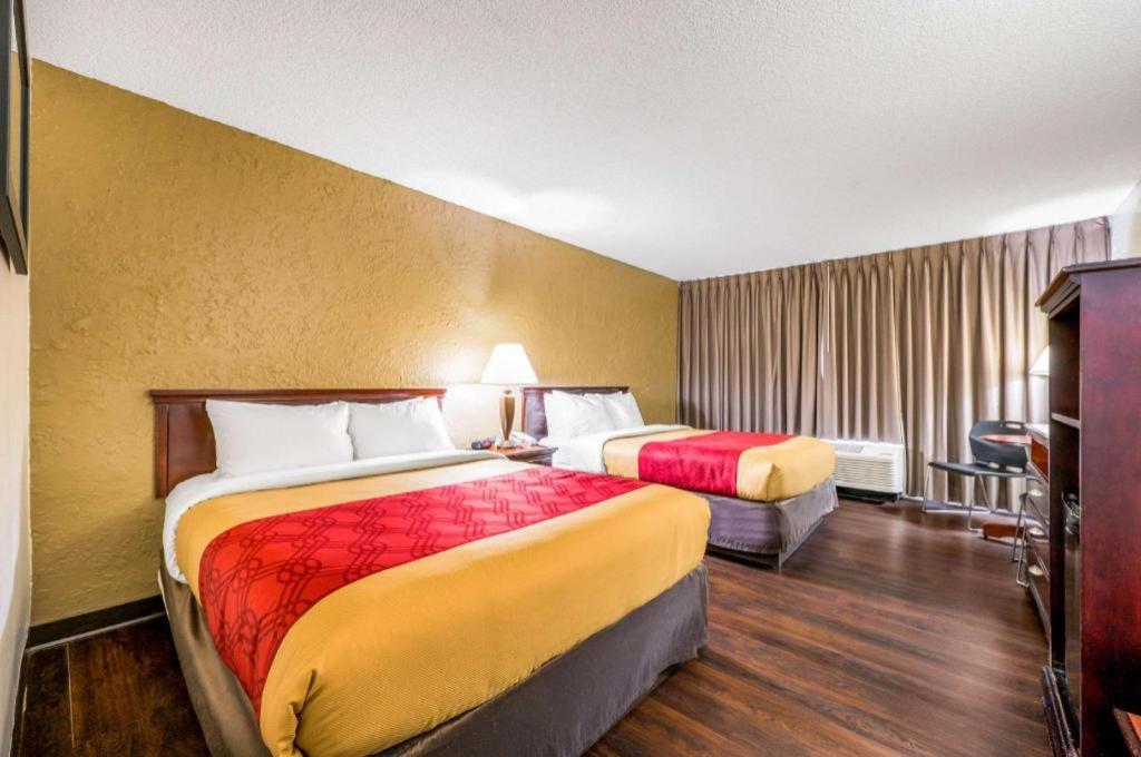 Econo Lodge Corinth Eksteriør bilde