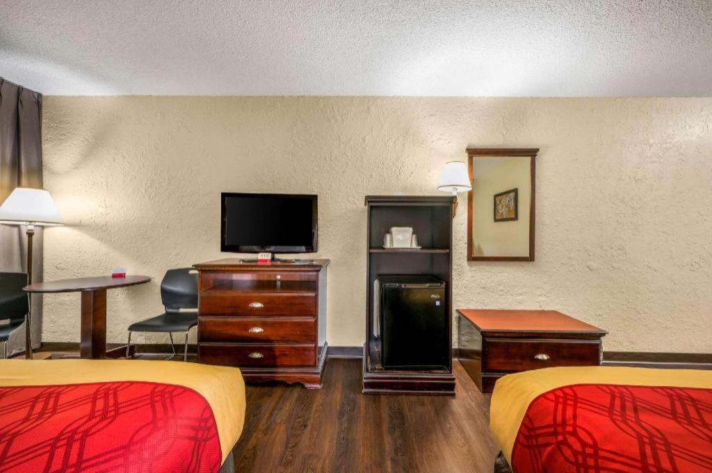 Econo Lodge Corinth Eksteriør bilde